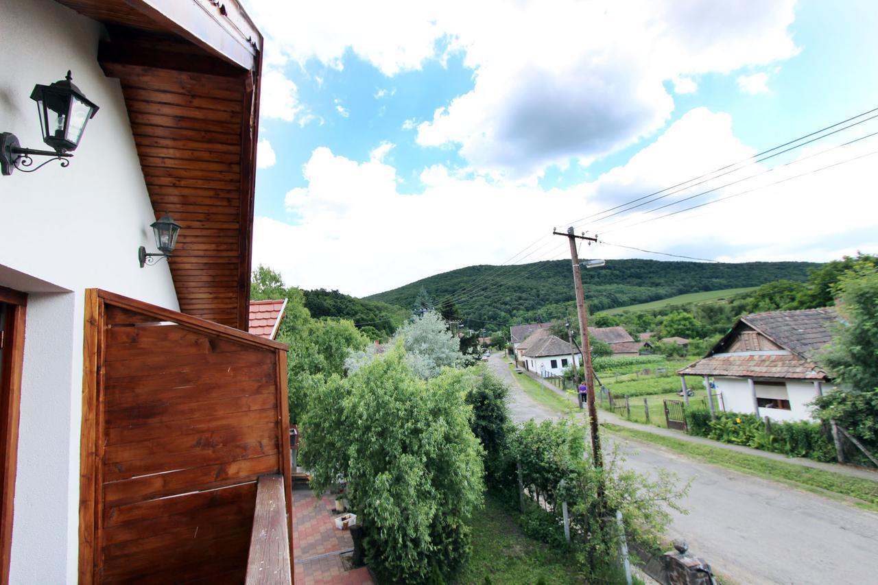Bed and Breakfast Felso Fogado Felsotold Екстер'єр фото