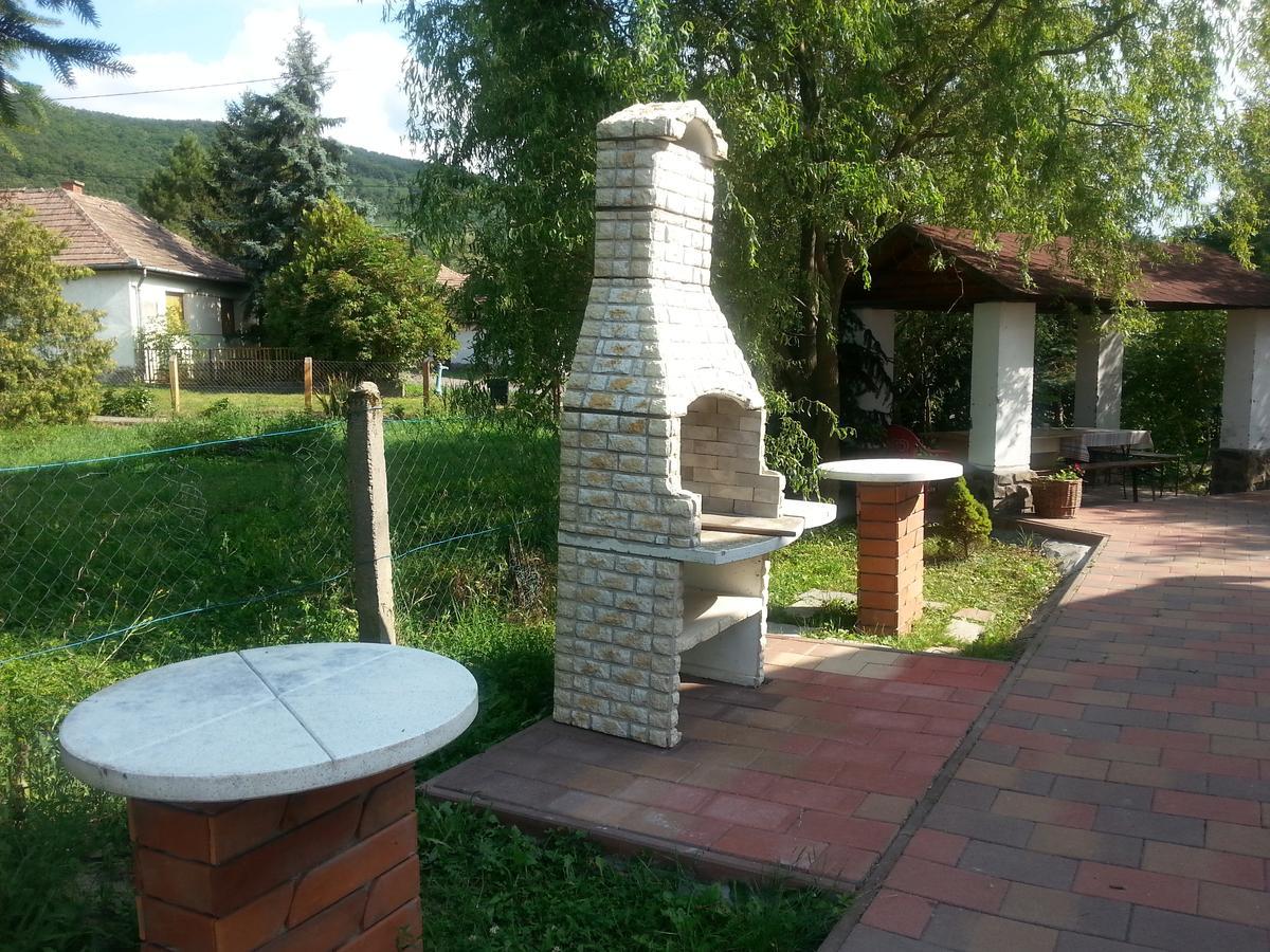 Bed and Breakfast Felso Fogado Felsotold Екстер'єр фото